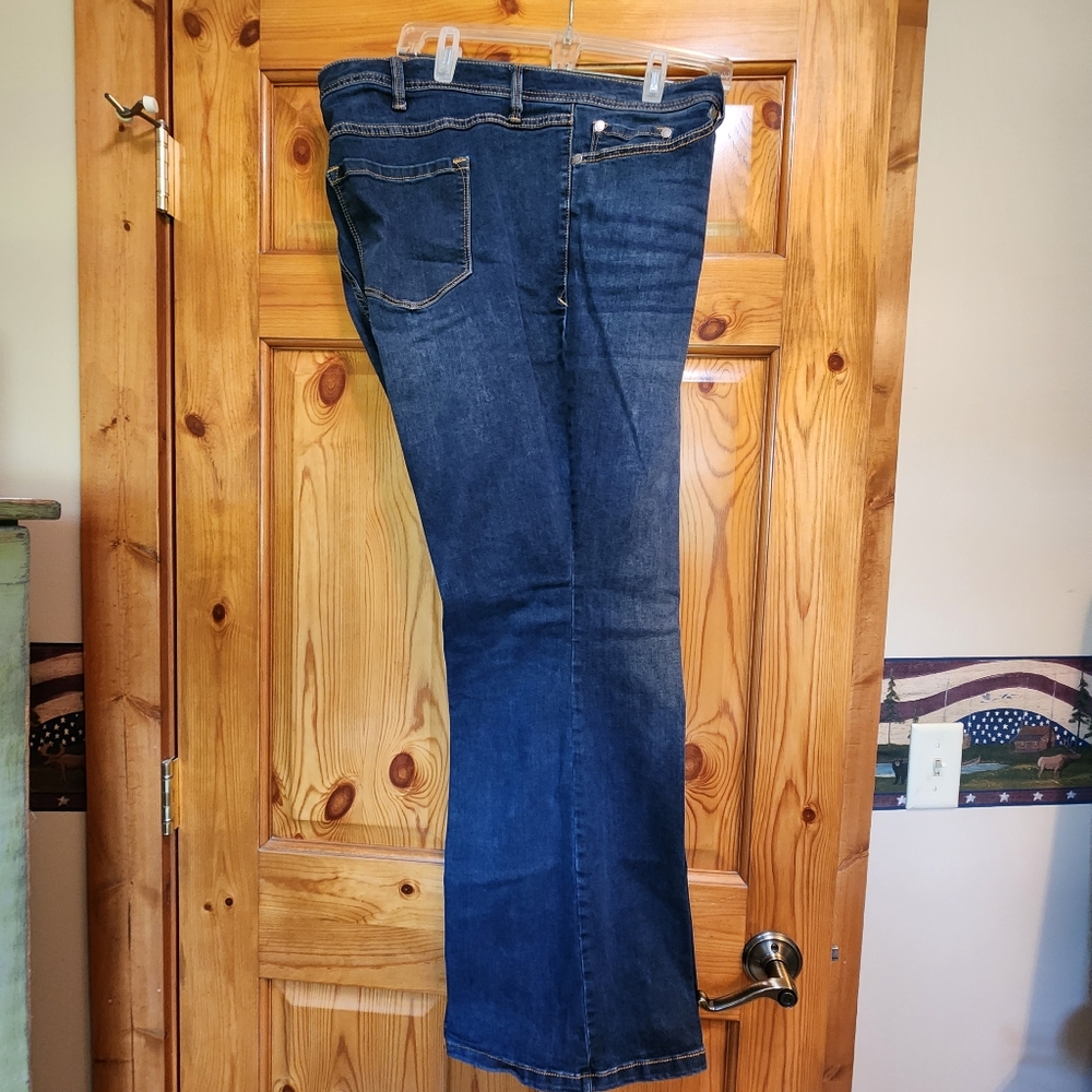 Torrid Luxe Slim Boot Cut Denim Jeans, Size 26R
